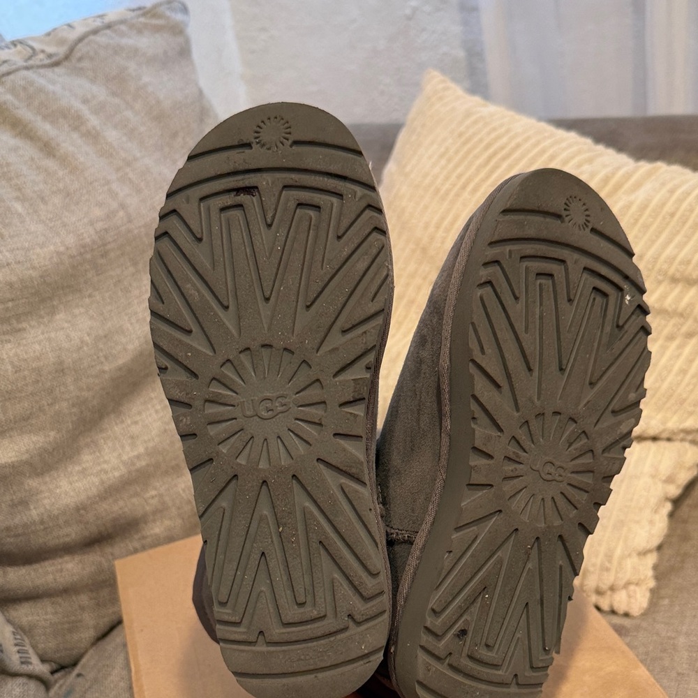 Gray Ugg Boots - image 5